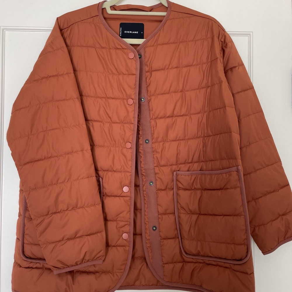 Everlane  The ReNew Channeled Liner